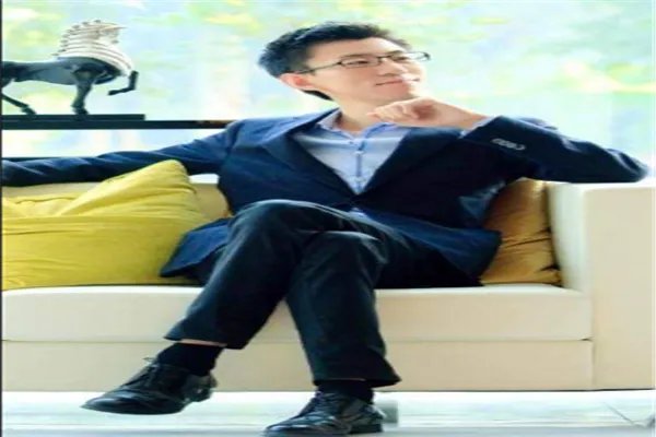 中国十大网络作家富豪：月关上榜，唐家三少第一