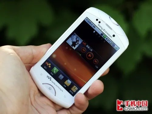 TD智能音乐手机 索尼爱立信WT18i图赏