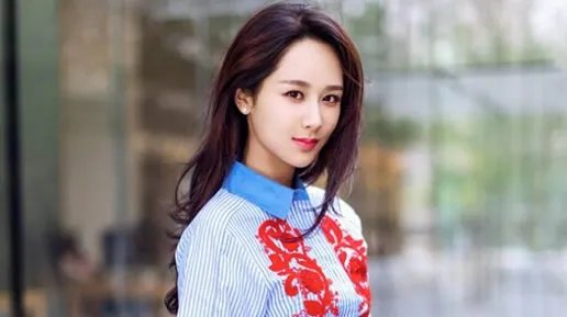 网友偶遇杨紫具体什么情况：在哪里偶遇的小猴子好清新