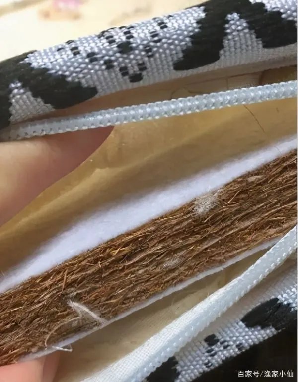 硬棕垫的胶水有毒么