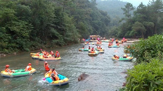 广州大丰门漂流的相关景点