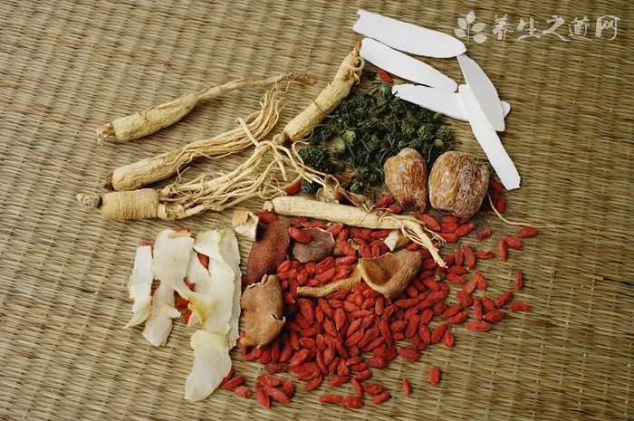 金不换酒42度多少钱一瓶，是小窖酿造的优质低端口粮酒(附价格表)