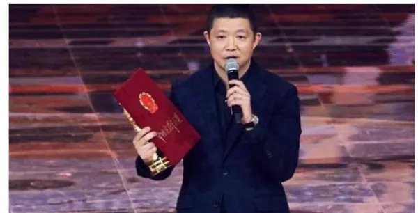 姚晨再婚后一家四口其乐融融，她这次选对了吗？