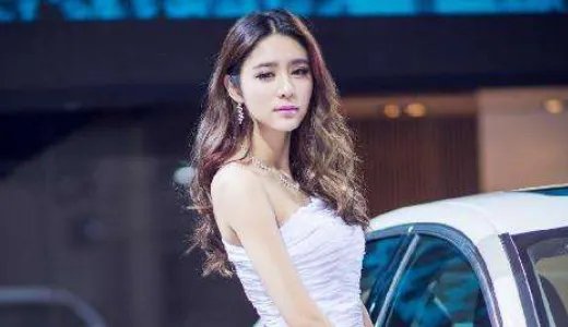 结婚后的林峰总是陪张馨月一起过甜蜜2人世界，你怎么看？