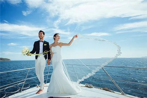 厦门婚纱店哪家比较好  厦门几月拍婚纱照更合适