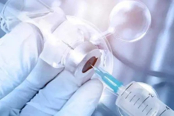 全世界第一针新冠疫苗打在武汉，注射时间是什么时候？