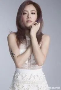 当年凭借《我是女生》红透娱乐圈半边天的徐怀钰，近况如何？