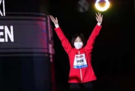 陈芋汐半决赛完美发挥第一，全红婵207C再次失误，如何评价两人的表现？