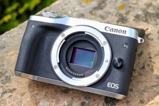 使用佳能微单M6是一种什么体验？