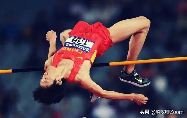 张国伟为什么突然宣布退役？