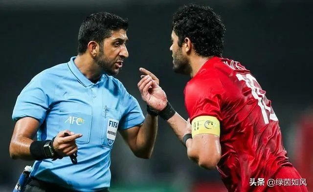 亚冠上港2-2浦和红宝石，日本的第一个进球是颜骏凌的锅还是犯规？哈桑执法公平吗？