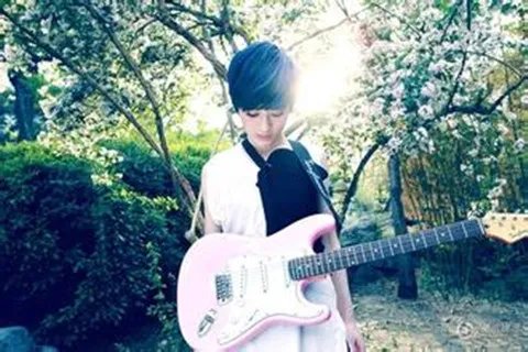 曝曾轶可照片 修图过度网友要