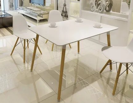 四人餐桌尺寸一般是多少 挑选四人餐桌有什么技巧