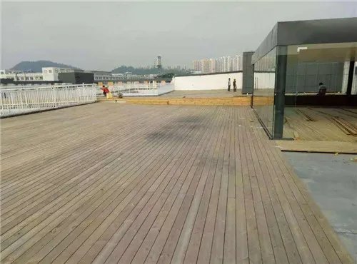 户外地板种类有哪些 安装户外地板要注意什么