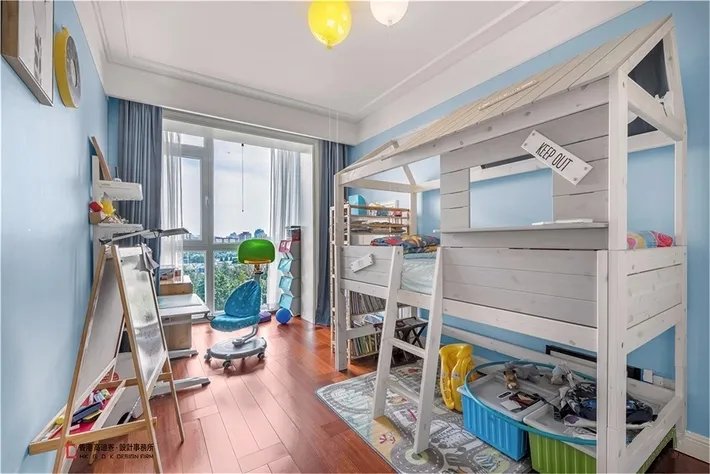 高低床怎么选？家里怎么放高低床才会既宽敞又明亮？