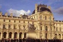 关于巴黎罗浮宫的历史和详细资料？