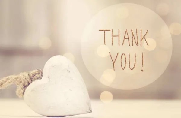 thank you 和thanks的区别是什么？什么场合使用