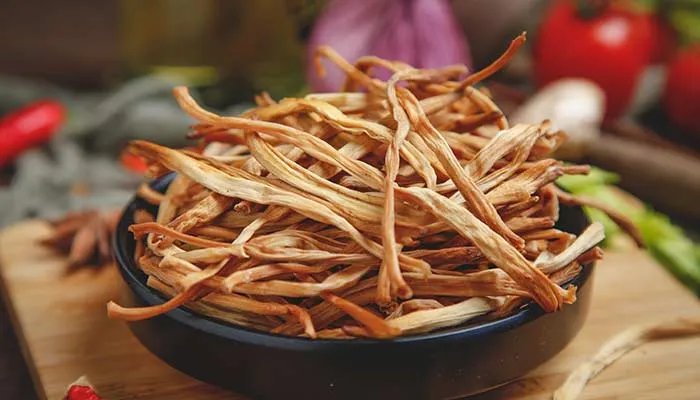 鲜黄花菜中含有的毒素是什么