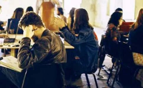 大学生一分钟精彩自我介绍