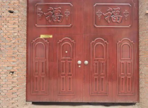 门下面的缝隙大怎么办