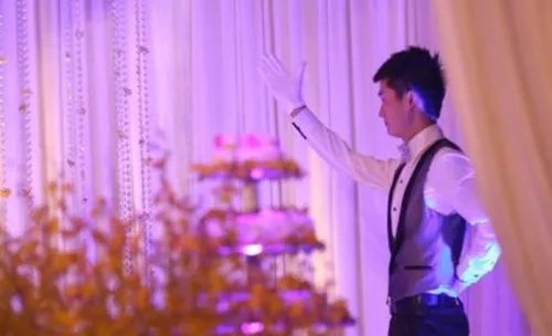 婚礼督导是做什么的  婚礼督导师一场多少钱