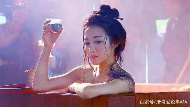 曾被称为“古装第一美人”的她，被狗咬毁容，而如今如何了？