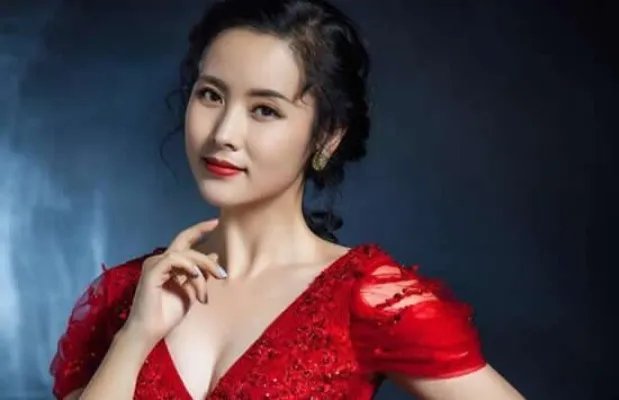 杨明娜个人资料简介及老公是谁