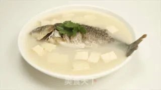 鲫鱼豆腐汤