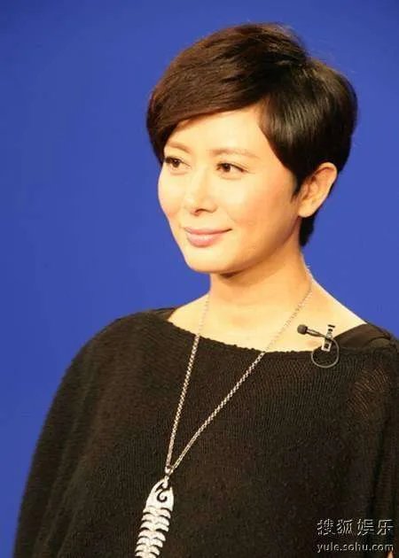 演员赵立新的老婆的照片