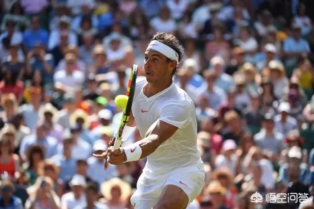 温网第一周过去了，费德勒卫冕有哪些优势和劣势？