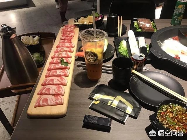 有哪些好吃的明星餐厅可以推荐？