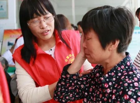 节哀顺变意思是什么？