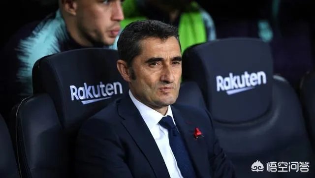你认为巴萨主教练巴尔韦德应该下课吗？