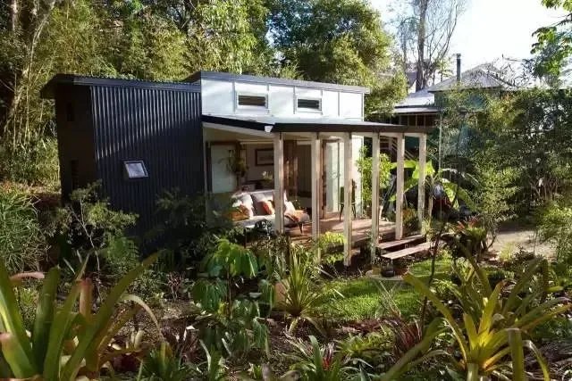 夫妻俩花30万买了个黑箱子，过上了所有人都羡慕的生活