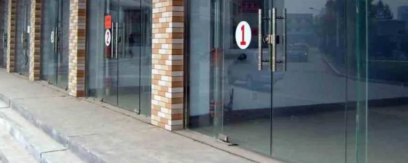 玻璃门地弹簧怎样更换