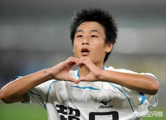 金信煜与武磊,谁踢球更勤奋?