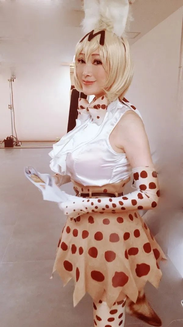 日本51岁女星COS《兽娘动物园》薮猫 身材依旧性感火辣