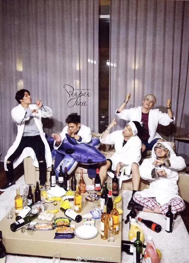 如何看待戴佩妮开演唱会尴尬的微笑？