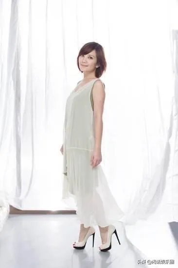 梁静茹大手牵小手的歌词？