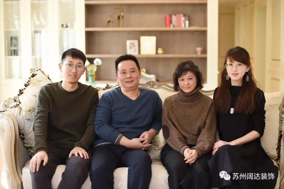 新作| Jenny in the garden.