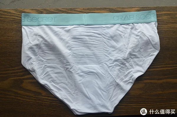 30-100元男士内裤系列测评 篇四：三角内裤测评 舒雅、优衣库、DA、蕉内、螃蟹秘密5款