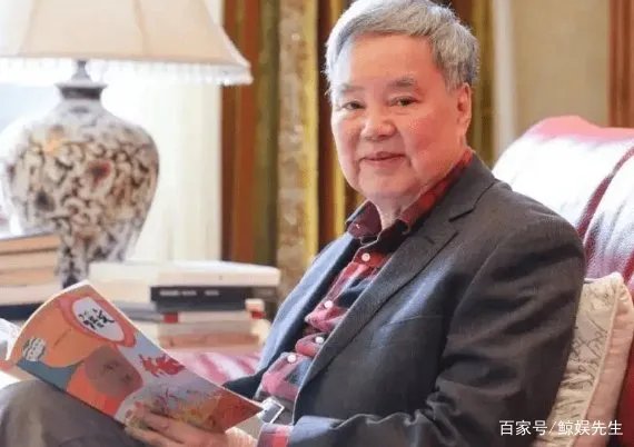 中小学语文教科书总主编回应质疑，具体是如何回应的？