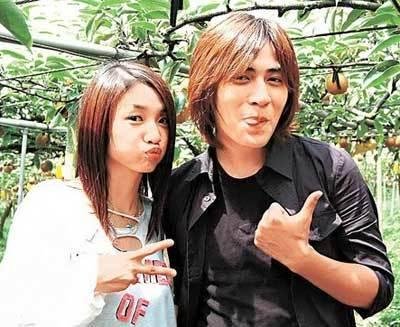 周渝民跟许玮伦是设么关系？