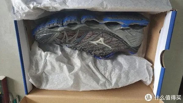 美津浓预言7,蜜糖/砒霜的代表作,跑鞋评测及大体重跑步的心得谏言