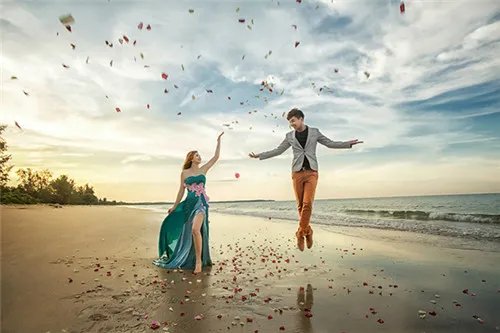 厦门婚纱店哪家比较好  厦门几月拍婚纱照更合适