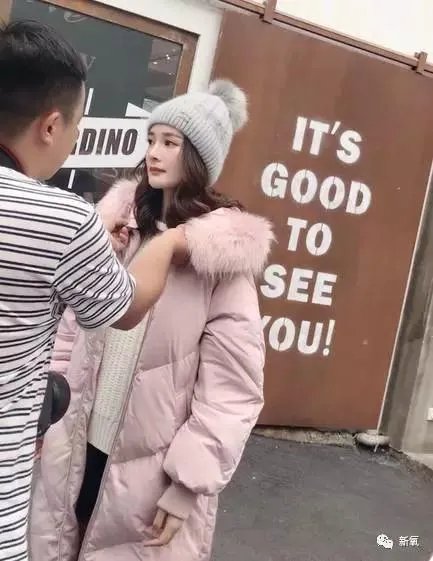 替身神似杨幂、放话称“是她整得像我”，你怎么看？