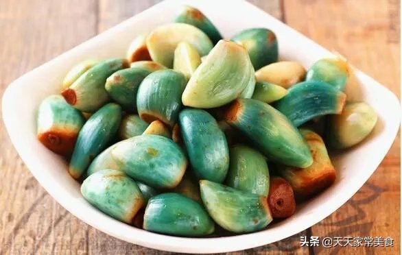 蒜蓉酱为什么是绿的