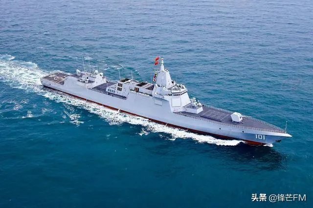 辽宁舰排水量6万多吨，055大驱才1万多吨，为何速度都是30节？