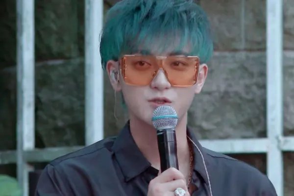 没有出道的徐艺洋资源非常好，这是”弯道超车“吗？