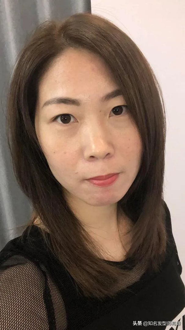 穿露肩礼服拍美照竟有人说不正经，你认同吗？